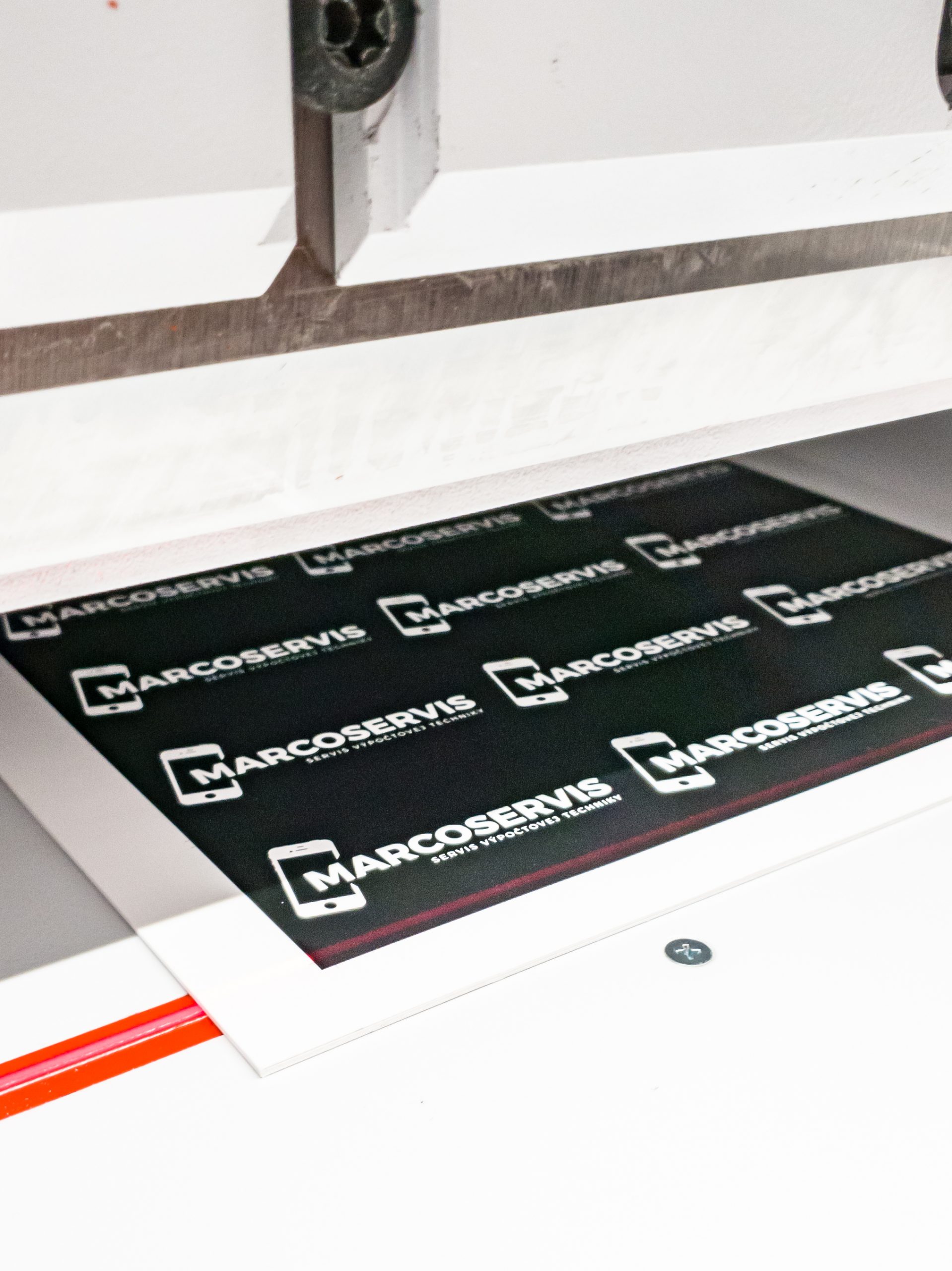 Natural - zažltnutý